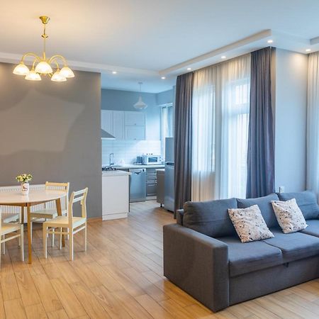 Apartment By The Sheraton Batumi Exteriör bild