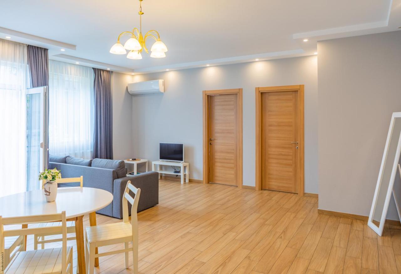 Apartment By The Sheraton Batumi Exteriör bild