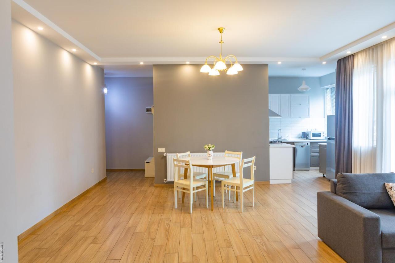 Apartment By The Sheraton Batumi Exteriör bild