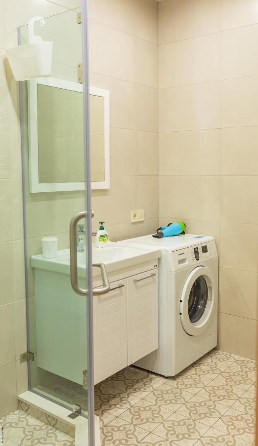 Apartment By The Sheraton Batumi Exteriör bild
